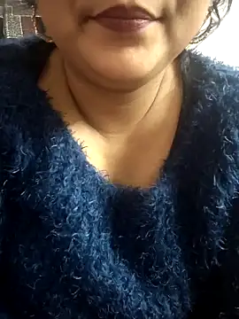 Jeenat  online show from December 19, 8:13 pm