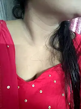 Jeenat  online show from December 23, 10:10 am