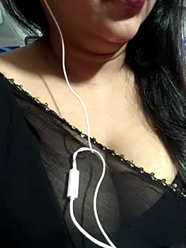 Jeenat  online show from December 26, 11:24 pm