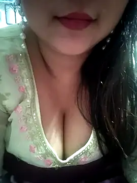Jeenat  online show from January 16, 10:12 pm