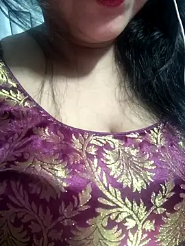 Jeenat  online show from January 23, 6:45 pm