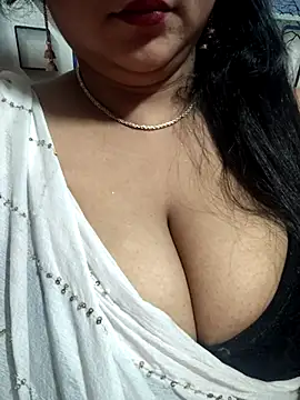 Jeenat  online show from February 5, 7:20 pm
