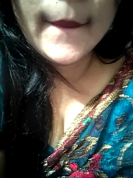 Jeenat  online show from February 7, 8:31 pm