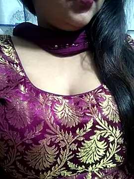 Jeenat  online show from February 14, 6:19 pm