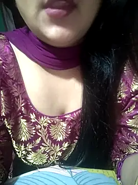 Jeenat  online show from February 14, 9:21 pm