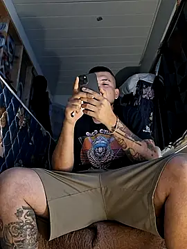 Snapshot of KeptupHack chatting on September 27, 1:05 pm KeptupHack online show from September 27, 1:05 pm