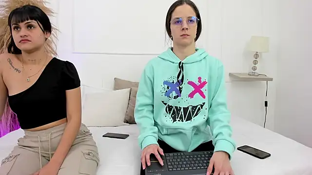  ashleymiller online show from December 16, 8:58 pm