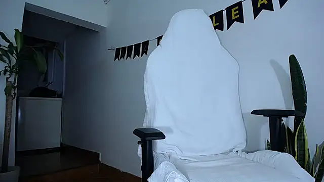 diamond black00 online show from January 1, 12:00 am