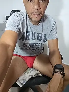 latinmartin73 online show from June 7, 3:10 am