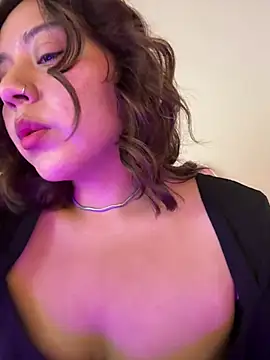 Snapshot of kittyfresita chatting on February 2, 1:12 am kittyfresita online show from February 2, 1:12 am