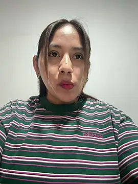 Snapshot of kittyfresita chatting on February 6, 1:16 am kittyfresita online show from February 6, 1:16 am