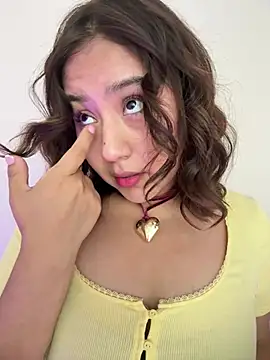 Snapshot of kittyfresita chatting on February 13, 3:39 am kittyfresita online show from February 13, 3:39 am