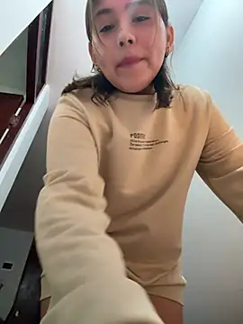 Snapshot of kittyfresita chatting on February 22, 2:06 am kittyfresita online show from February 22, 2:06 am