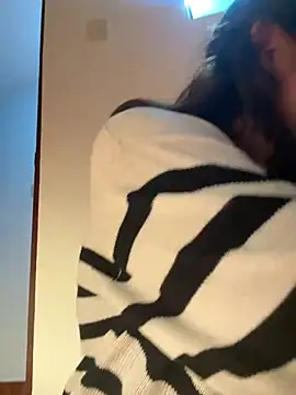 Snapshot of kittyfresita chatting on March 5, 2:25 am kittyfresita online show from March 5, 2:25 am