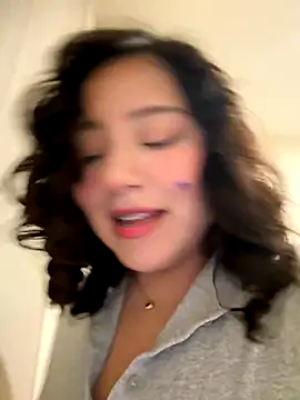 Snapshot of kittyfresita chatting on October 10, 2:32 am kittyfresita online show from October 10, 2:32 am