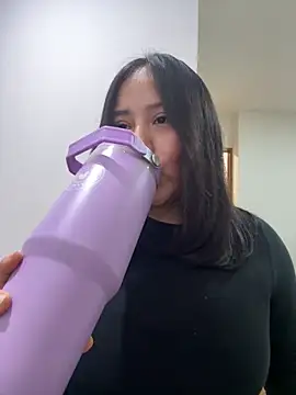 Snapshot of kittyfresita chatting on November 14, 2:32 am kittyfresita online show from November 14, 2:32 am