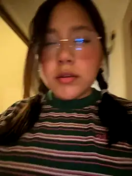 Snapshot of kittyfresita chatting on December 5, 3:26 am kittyfresita online show from December 5, 3:26 am