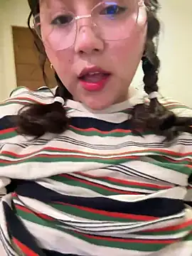 Snapshot of kittyfresita chatting on January 7, 6:27 am kittyfresita online show from January 7, 6:27 am