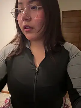 Snapshot of kittyfresita chatting on February 5, 1:21 am kittyfresita online show from February 5, 1:21 am