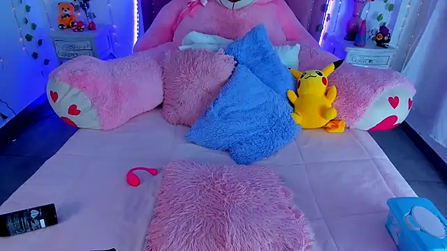 dulcevegga online show from June 11, 3:15 am