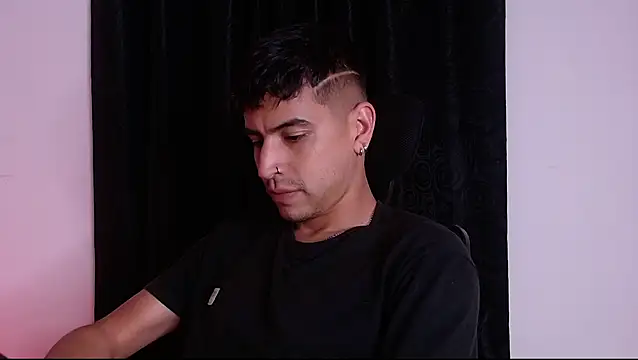 JuannRizo online show from March 4, 9:32 pm