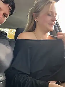 Snapshot of godspot_ chatting on November 12, 1:11 pm godspot online show from November 12, 1:11 pm