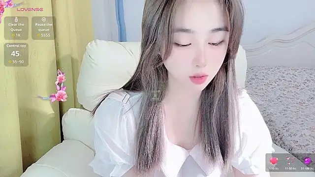 Caitlyn   online show from February 22, 2:04 pm