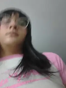Snapshot of Kiitygirl chatting on June 30, 2:23 am Kiitygirl online show from June 30, 2:23 am