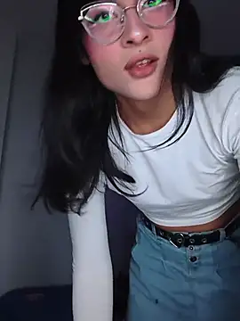 Snapshot of Kiitygirl chatting on July 2, 10:16 pm Kiitygirl online show from July 2, 10:16 pm