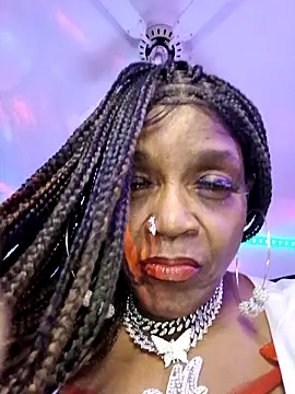 MadamBlingbox online show from December 22, 5:48 am