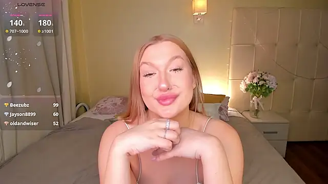 Emma  Leee online show from February 6, 4:10 am