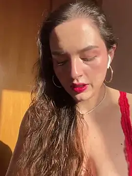 tatianaAlvarez1 online show from December 18, 9:47 am