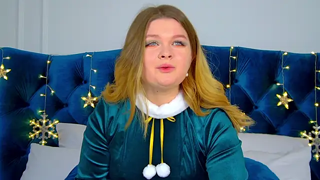 CrystalLyons online show from December 25, 6:09 am