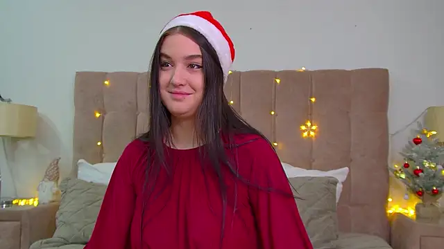 Snapshot of ChristinaMilton chatting on December 24, 6:28 pm ChristinaMilton online show from December 24, 6:28 pm