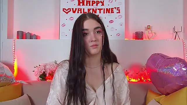 Snapshot of ChristinaMilton chatting on February 15, 1:10 am ChristinaMilton online show from February 15, 1:10 am