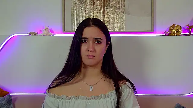 Snapshot of ChristinaMilton chatting on September 23, 6:44 pm ChristinaMilton online show from September 23, 6:44 pm