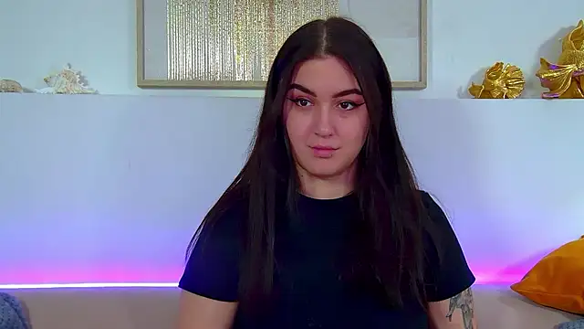 Snapshot of ChristinaMilton chatting on October 7, 6:38 pm ChristinaMilton online show from October 7, 6:38 pm