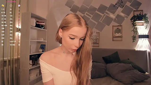 Snapshot of EvaSolisv chatting on February 21, 7:31 am EvaSolisv online show from February 21, 7:31 am