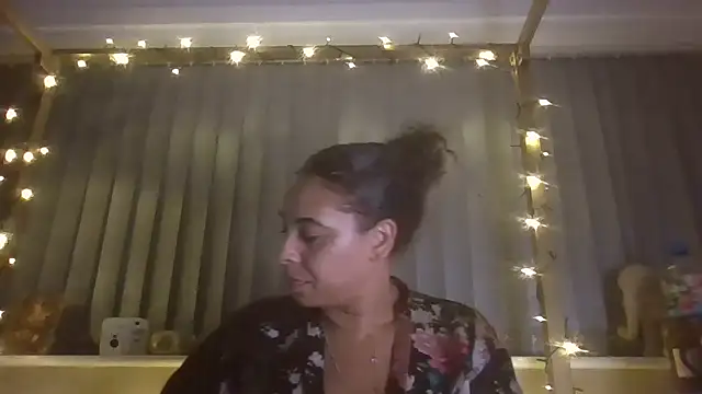 bigbootyjayda online show from September 18, 10:45 pm