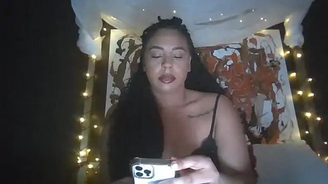 Snapshot of bigbootyjayda chatting on March 28, 11:59 pm bigbootyjayda online show from March 28, 11:59 pm