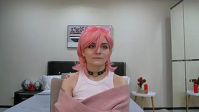 Snapshot of KellyStone chatting on January 14, 8:37 pm KellyStone online show from January 14, 8:37 pm