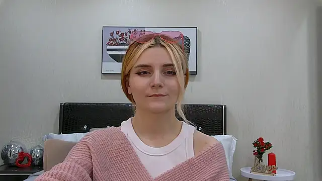 Snapshot of KellyStone chatting on January 15, 3:11 am KellyStone online show from January 15, 3:11 am