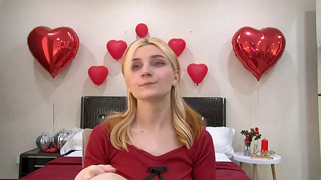 Snapshot of KellyStone chatting on February 16, 11:49 am KellyStone online show from February 16, 11:49 am