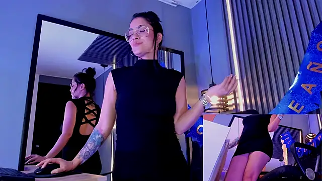 Snapshot of aura-baker chatting on March 7, 7:05 pm aura-baker online show from March 7, 7:05 pm