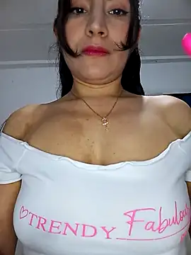 ELISA 90 online show from November 19, 2:00 am