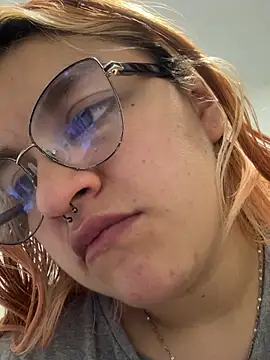 SophiaWeestt99 online show from July 16, 2:17 am