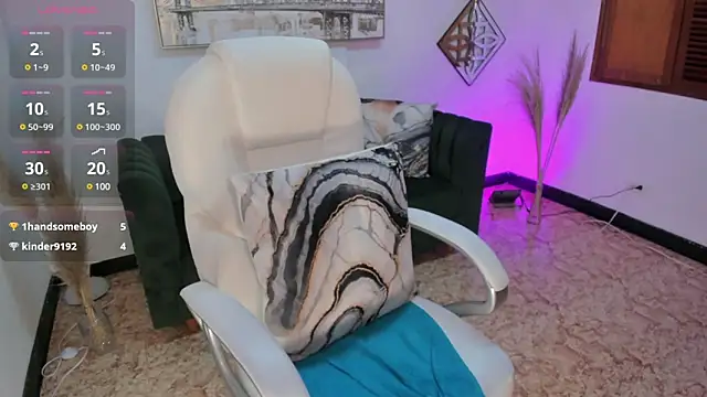 Snapshot of Shantaall_ chatting on March 13, 11:05 pm Shantaall online show from March 13, 11:05 pm