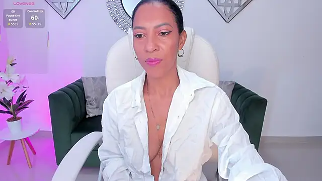 Snapshot of Shantaall_ chatting on September 19, 7:36 pm Shantaall online show from September 19, 7:36 pm