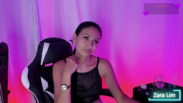 ZaraLim online show from October 3, 6:05 pm