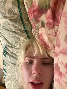 SirenitySirenxx online show from March 29, 8:25 am